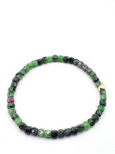 Charger l'image dans la galerie, Rubis Zoïsite