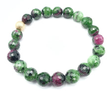 Charger l'image dans la galerie, Rubis sur Zoïsite