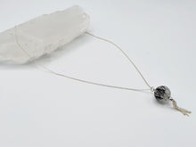 Charger l'image dans la galerie, Quartz tourmaline